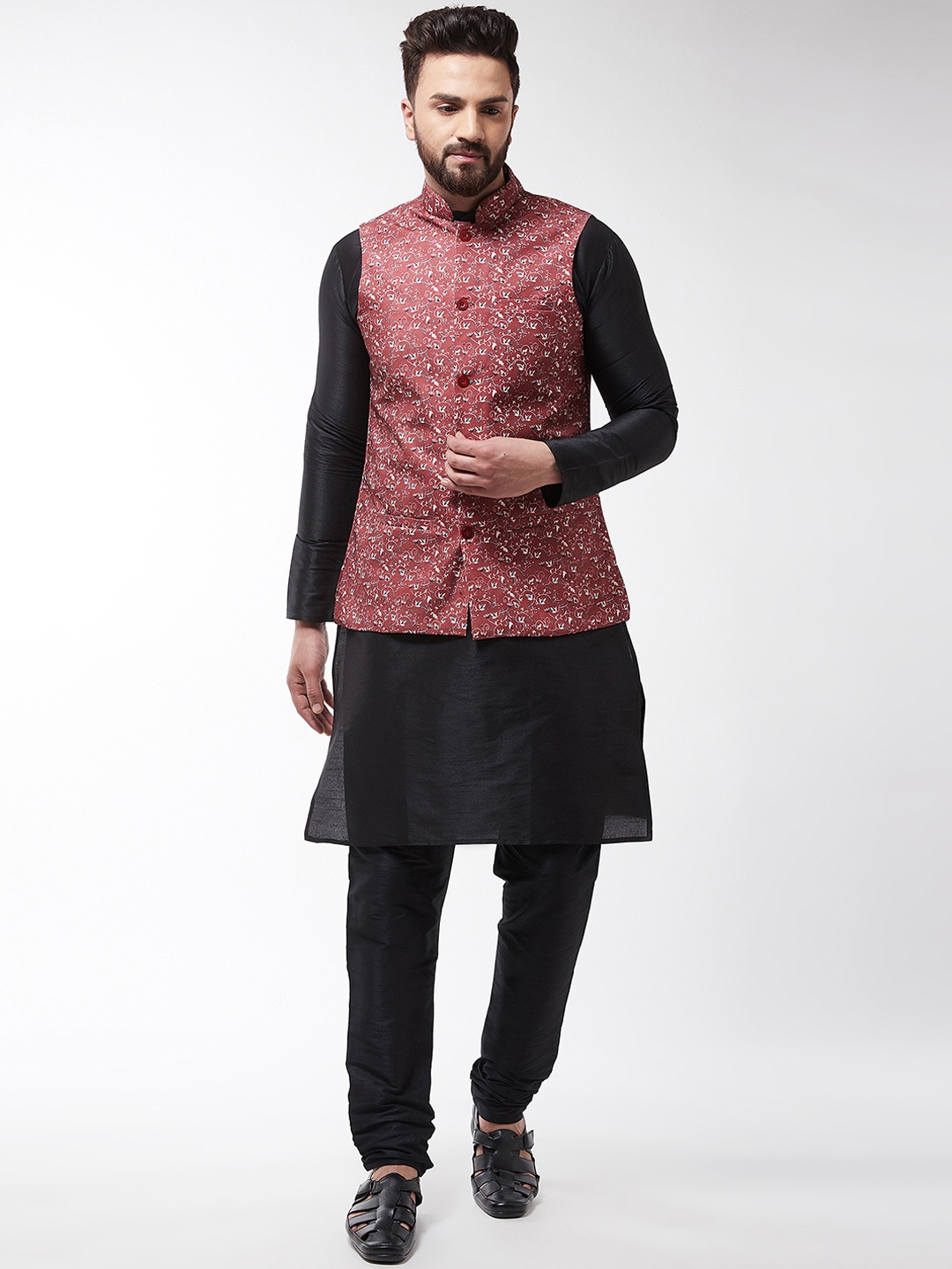 

SOJANYA Men Black & Rust Brown Printed Kurta with Churidar & Nehru Jacket