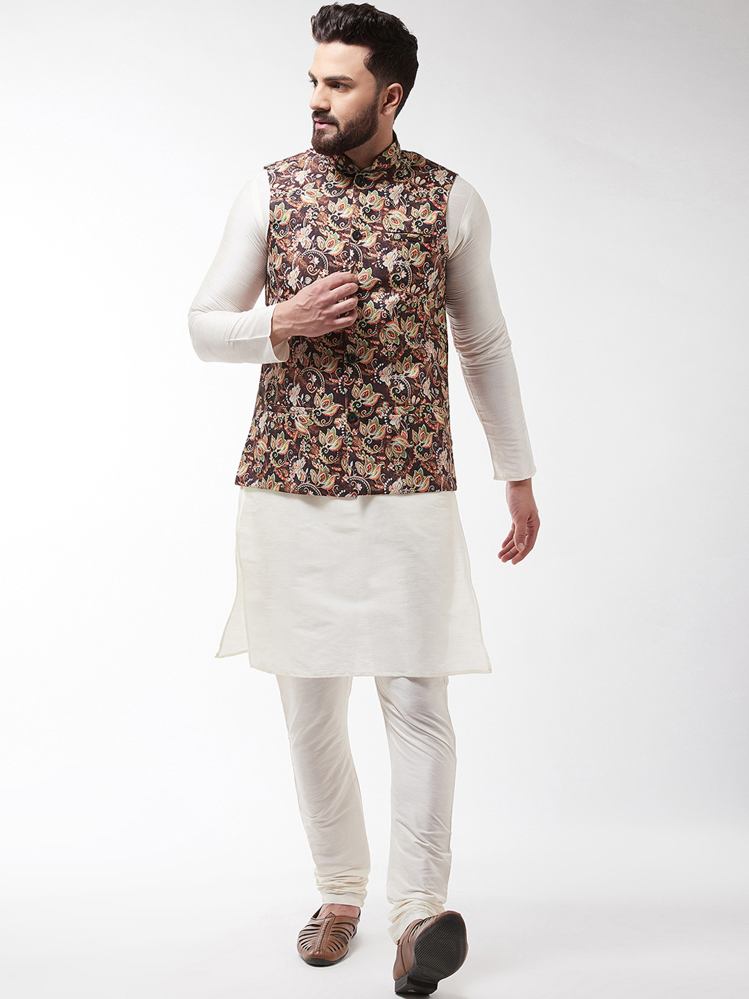 

SOJANYA Men Off-White & Coffee Brown Kurta with Printed Churidar & Nehru Jacket