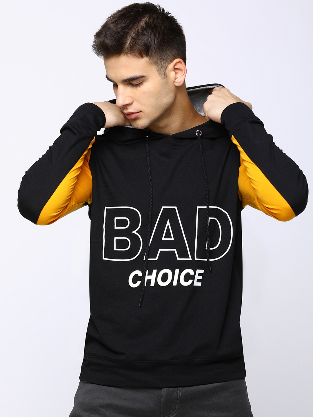 

Maniac Men Black Printed Hooded Slim Fit T-shirt