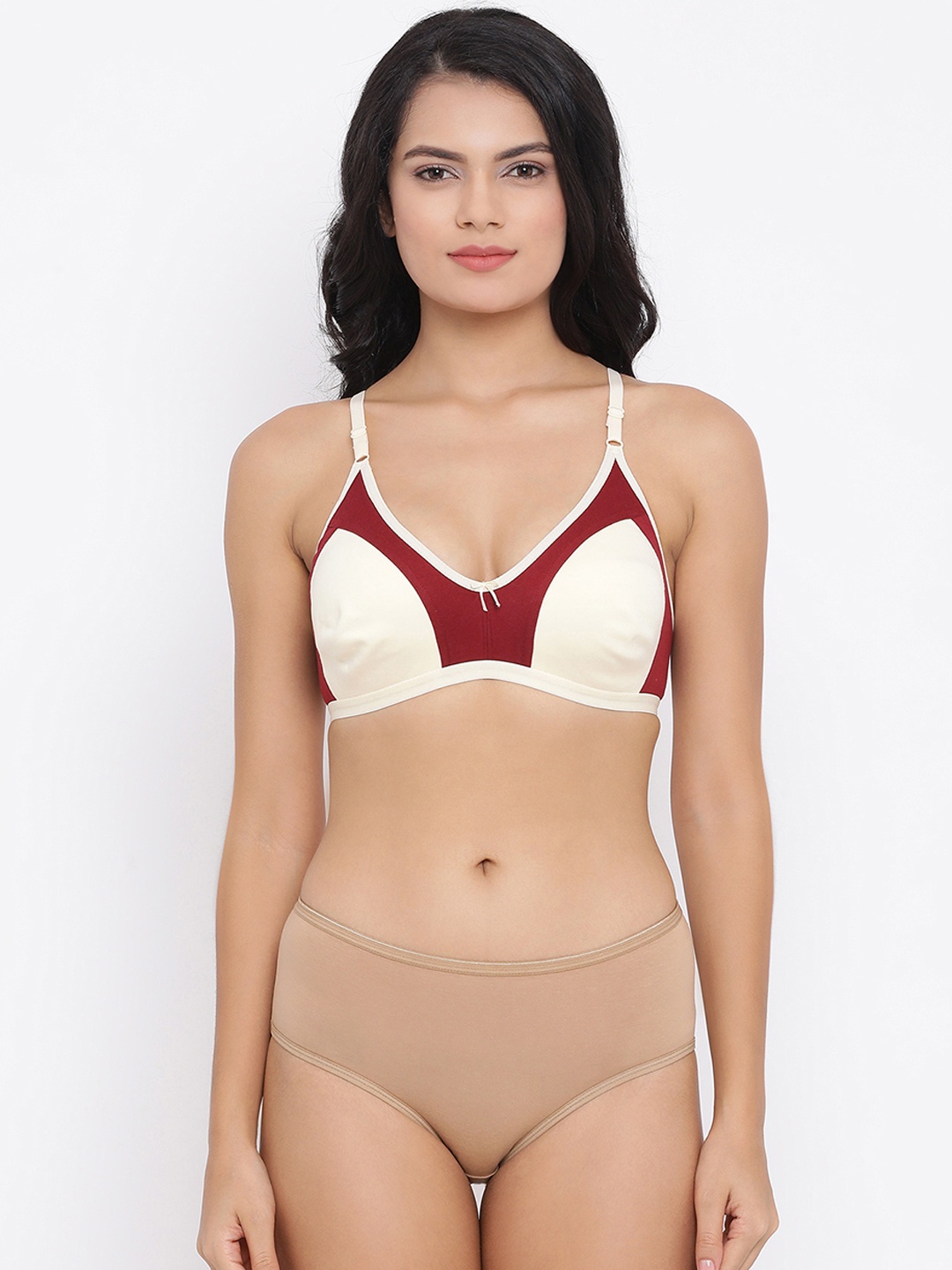 

Clovia Women Beige & Maroon Colourblocked Lingerie Set COMBBP39732B