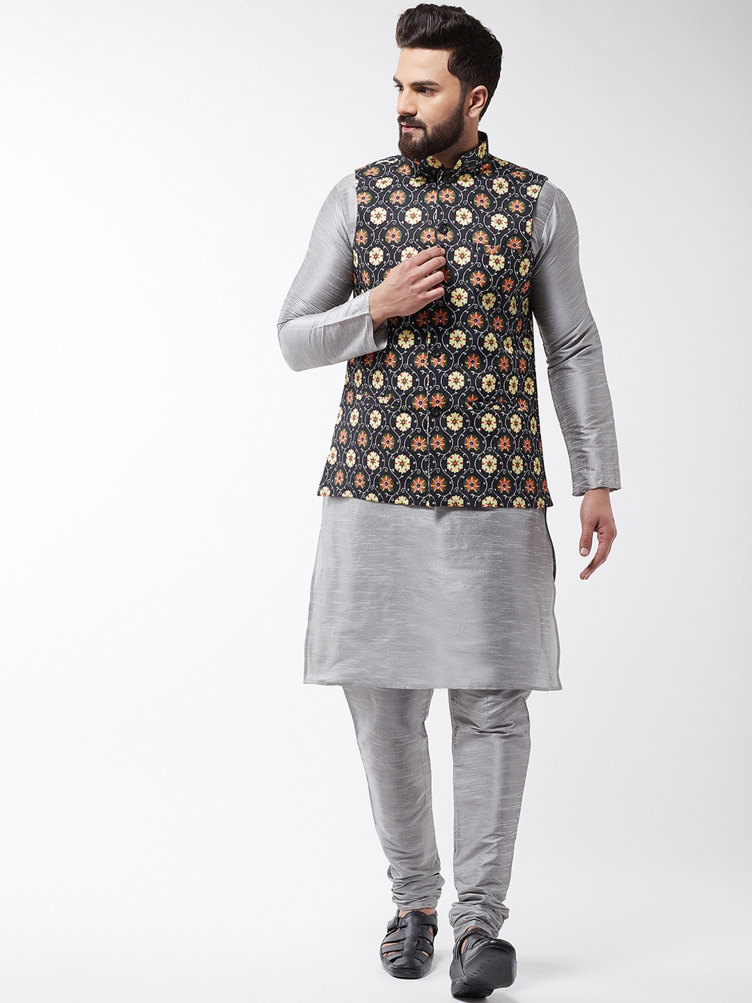 

SOJANYA Men Grey & Black Printed Kurta with Churidar With Nehru Jacket