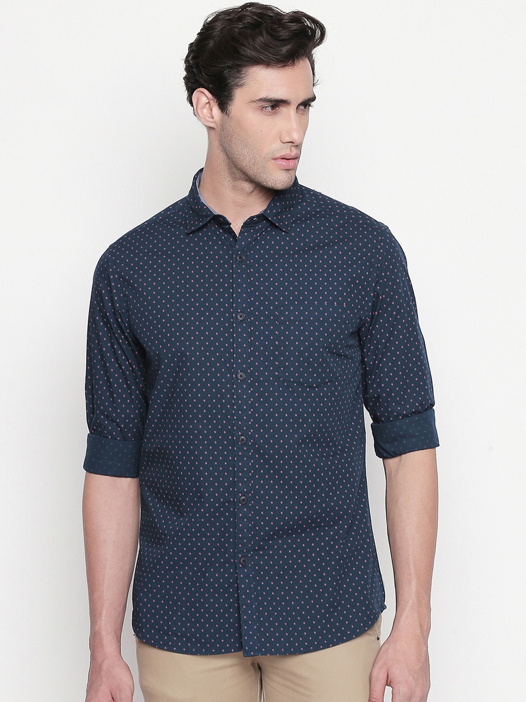 

BYFORD by Pantaloons Men Navy Blue & Pink Regular Fit Printed Casual Shirt