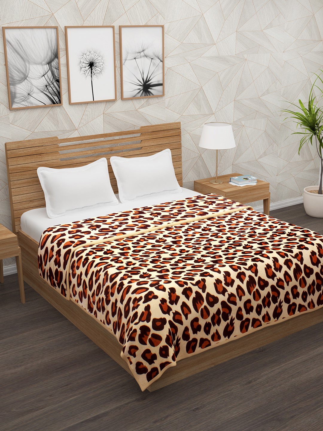 

Story@home Beige & Black Abstract AC Room 400 GSM Double Bed Blanket