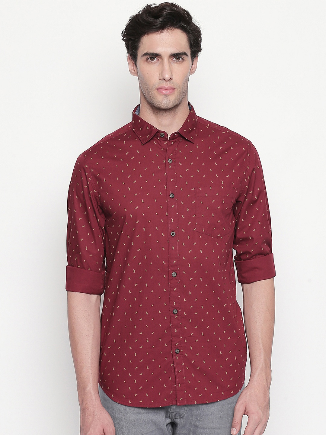 

BYFORD by Pantaloons Men Maroon Regular Fit Printed Casual Shirt