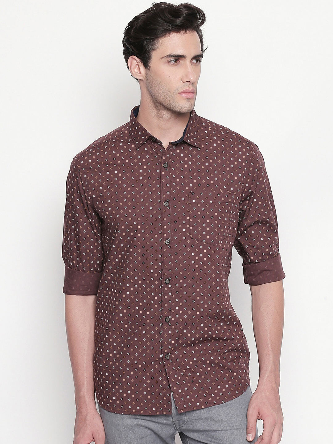 

BYFORD by Pantaloons Men Brown Regular Fit Printed Casual Shirt