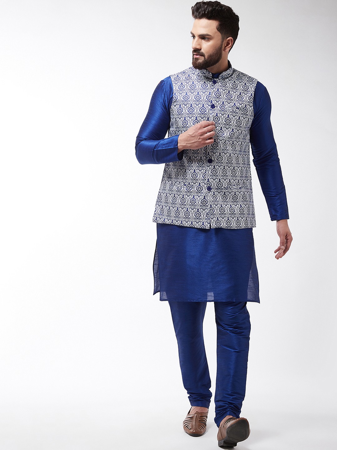 SOJANYA Men Blue & White Printed Kurta with Churidar & Nehru Jacket
