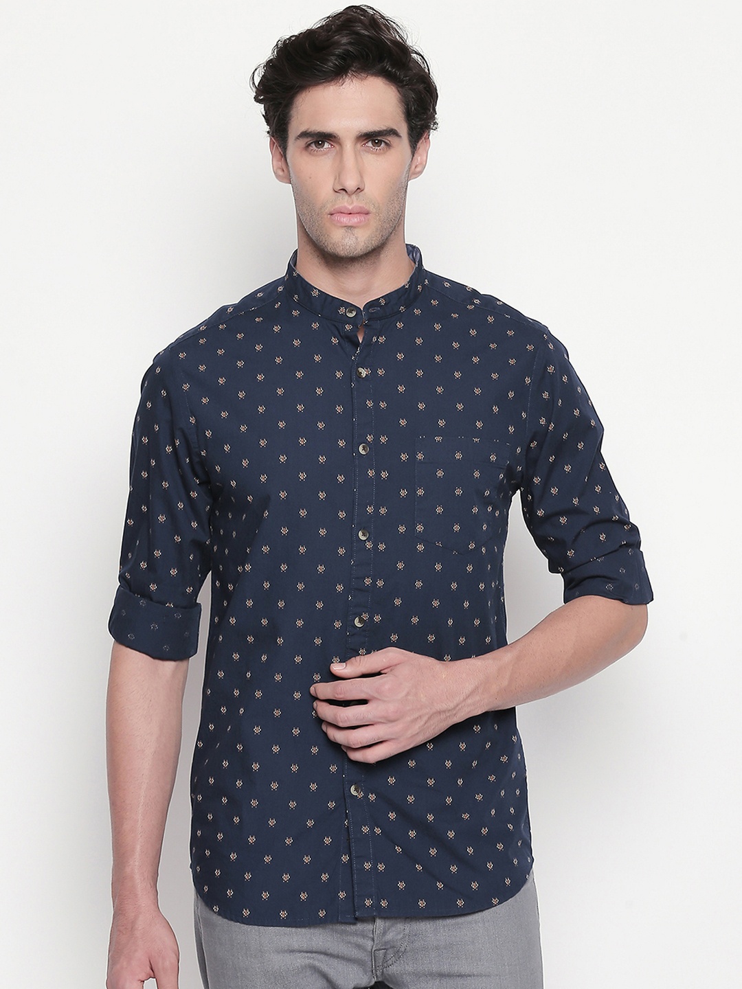 

BYFORD by Pantaloons Men Navy Blue & Orange Regular Fit Printed Casual Shirt