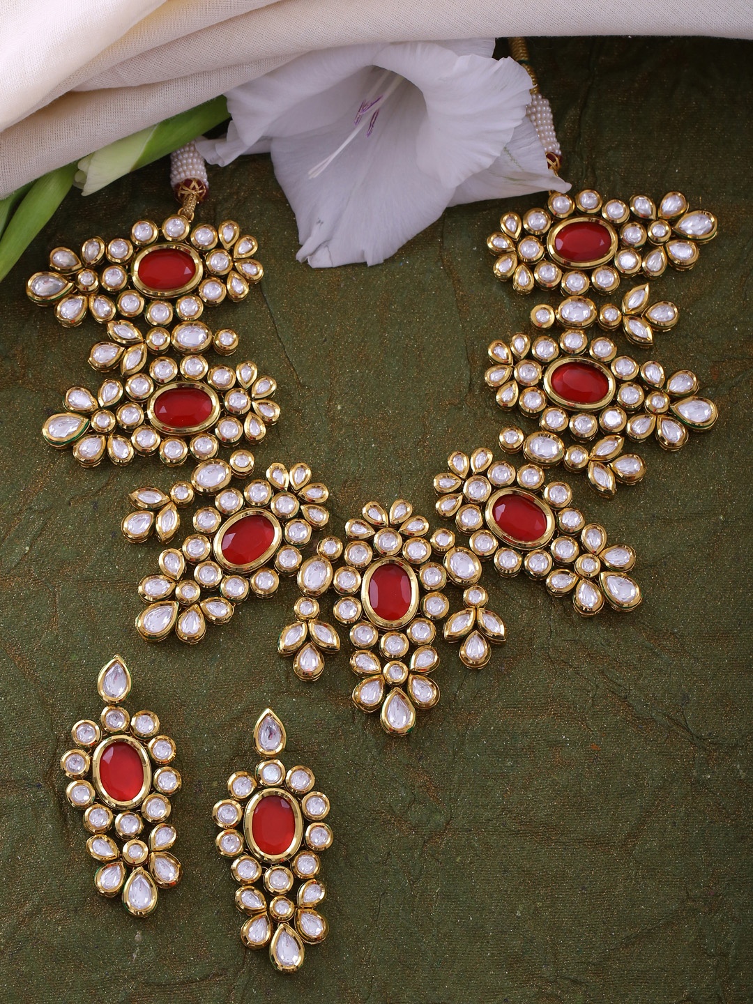 

Tistabene Women Gold-Plated & White Kundan Studded Meenakari Jewellery Set, Red