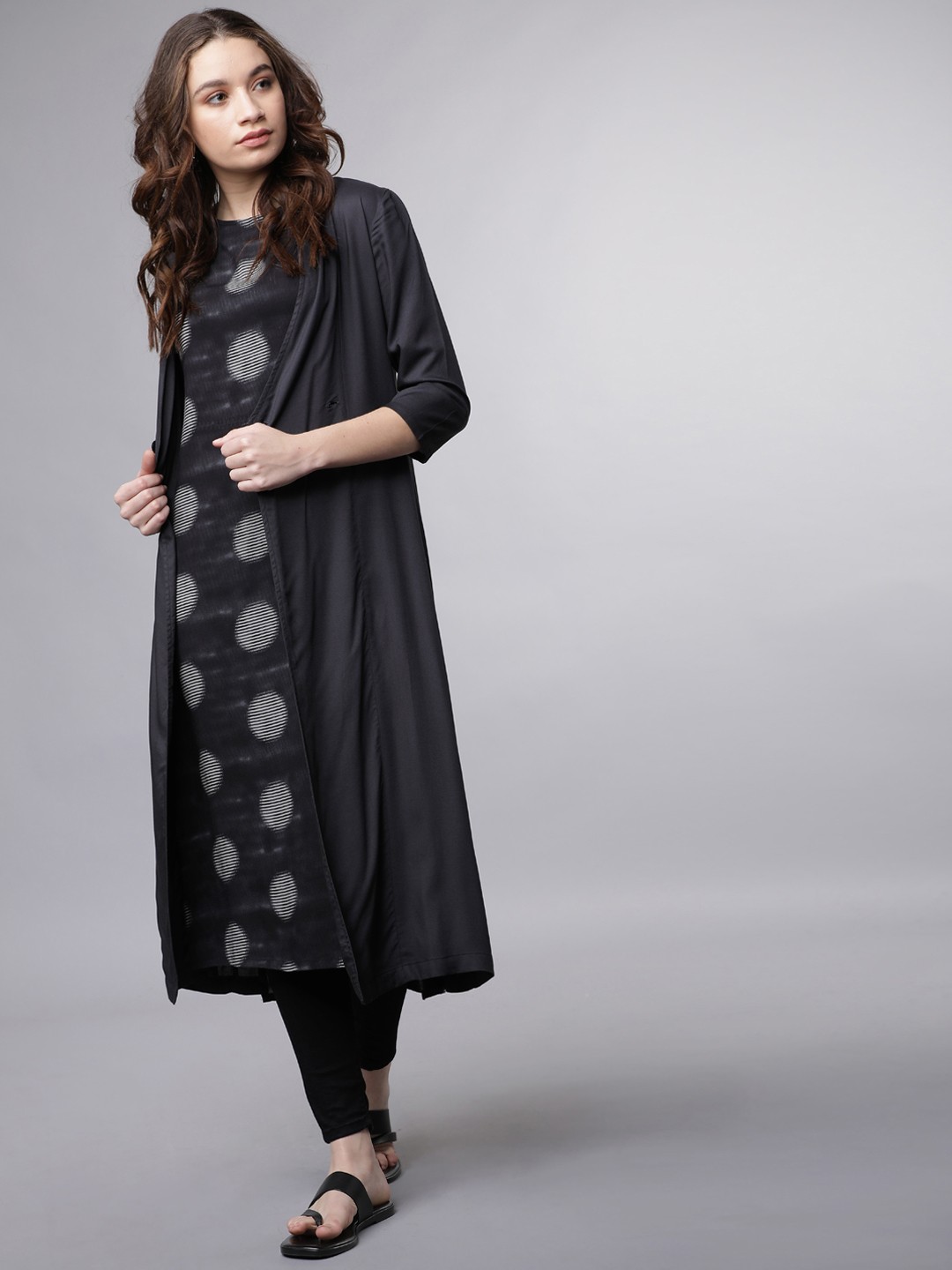 

Vishudh Women Black Printed Layered Straight Kurta