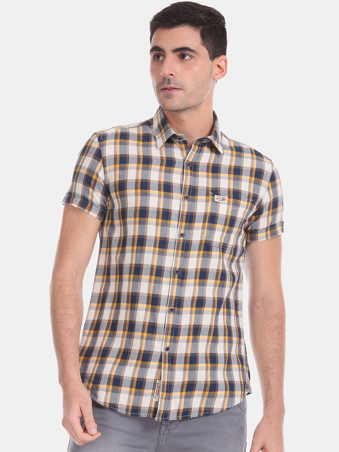 

U.S. Polo Assn. Denim Co. Men Off-White & Navy Blue Slim Fit Checked Casual Shirt