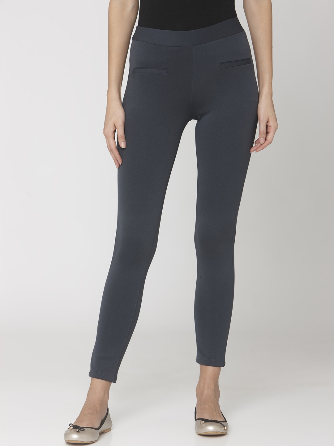 

Smarty Pants Women Charcoal Grey Solid Slim Fit Treggings