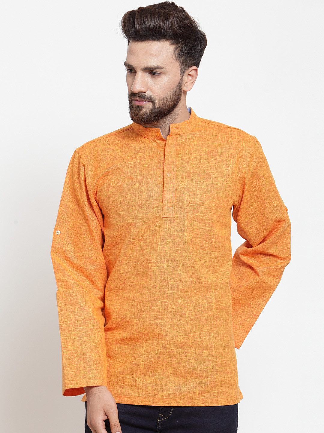 

NEUDIS Men Orange Solid Straight Kurta