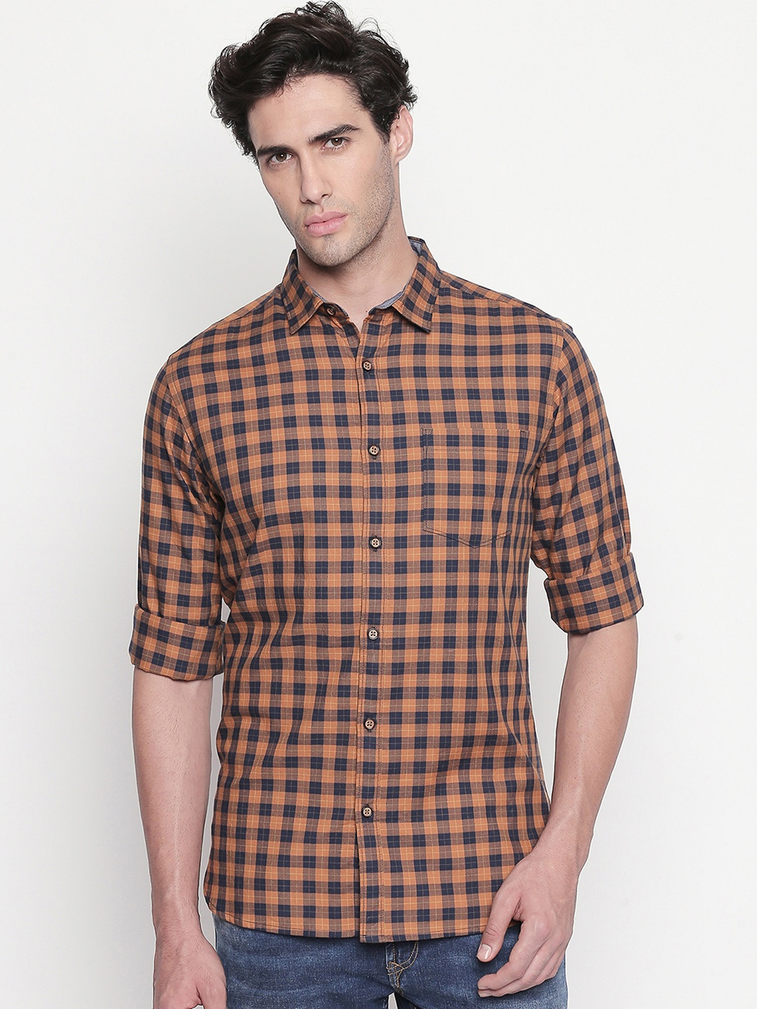 

BYFORD by Pantaloons Men Orange & Navy Blue Regular Fit Checked Casual Shirt