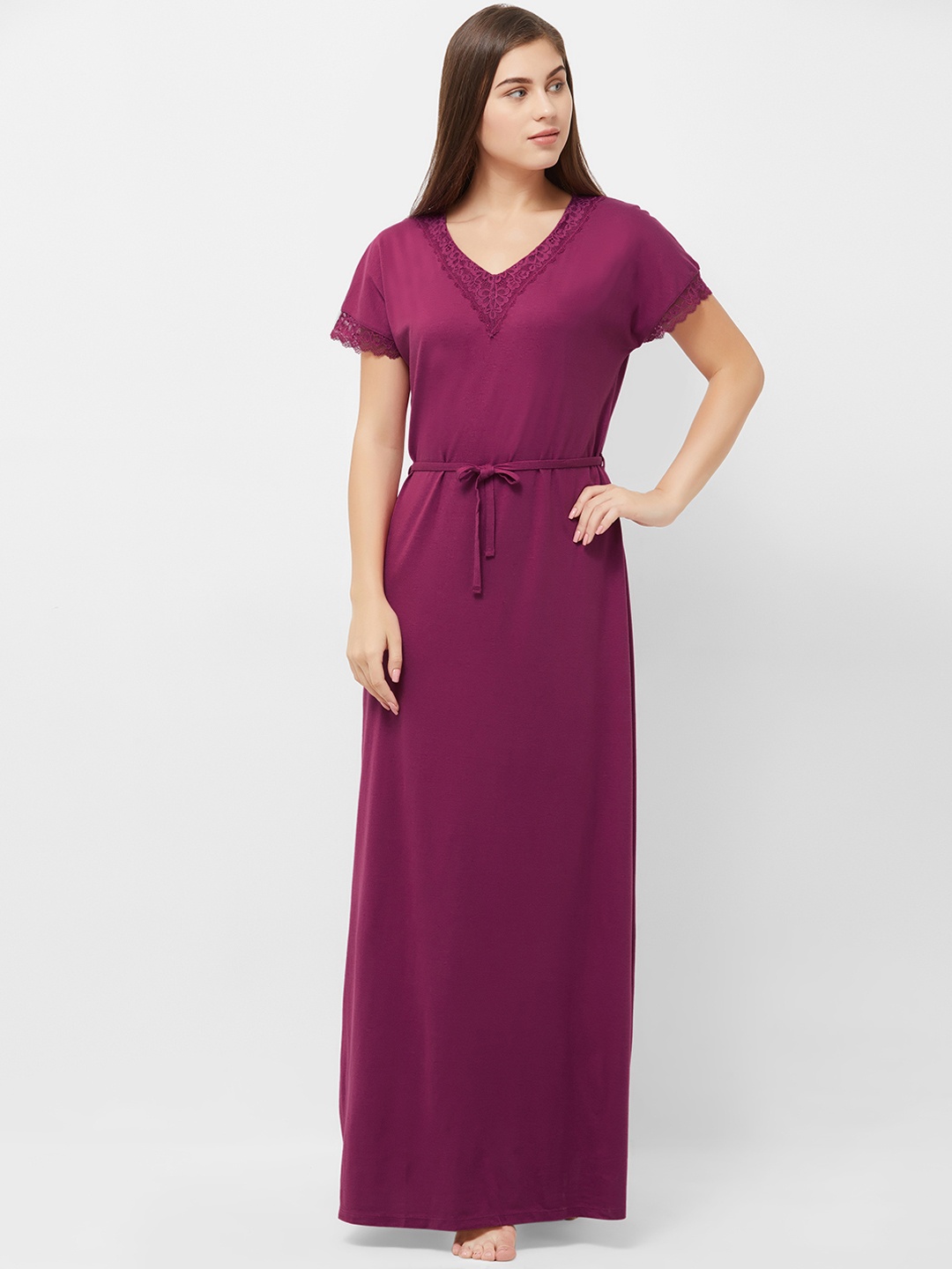 

Soie Burgundy Solid Nightdress NT-89