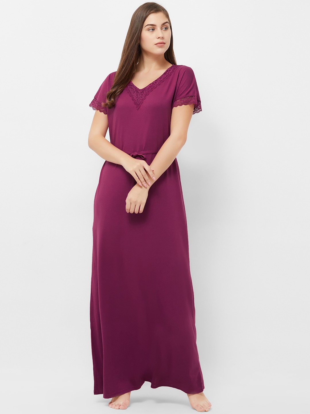 

Soie Burgundy Solid Nightdress NT-89
