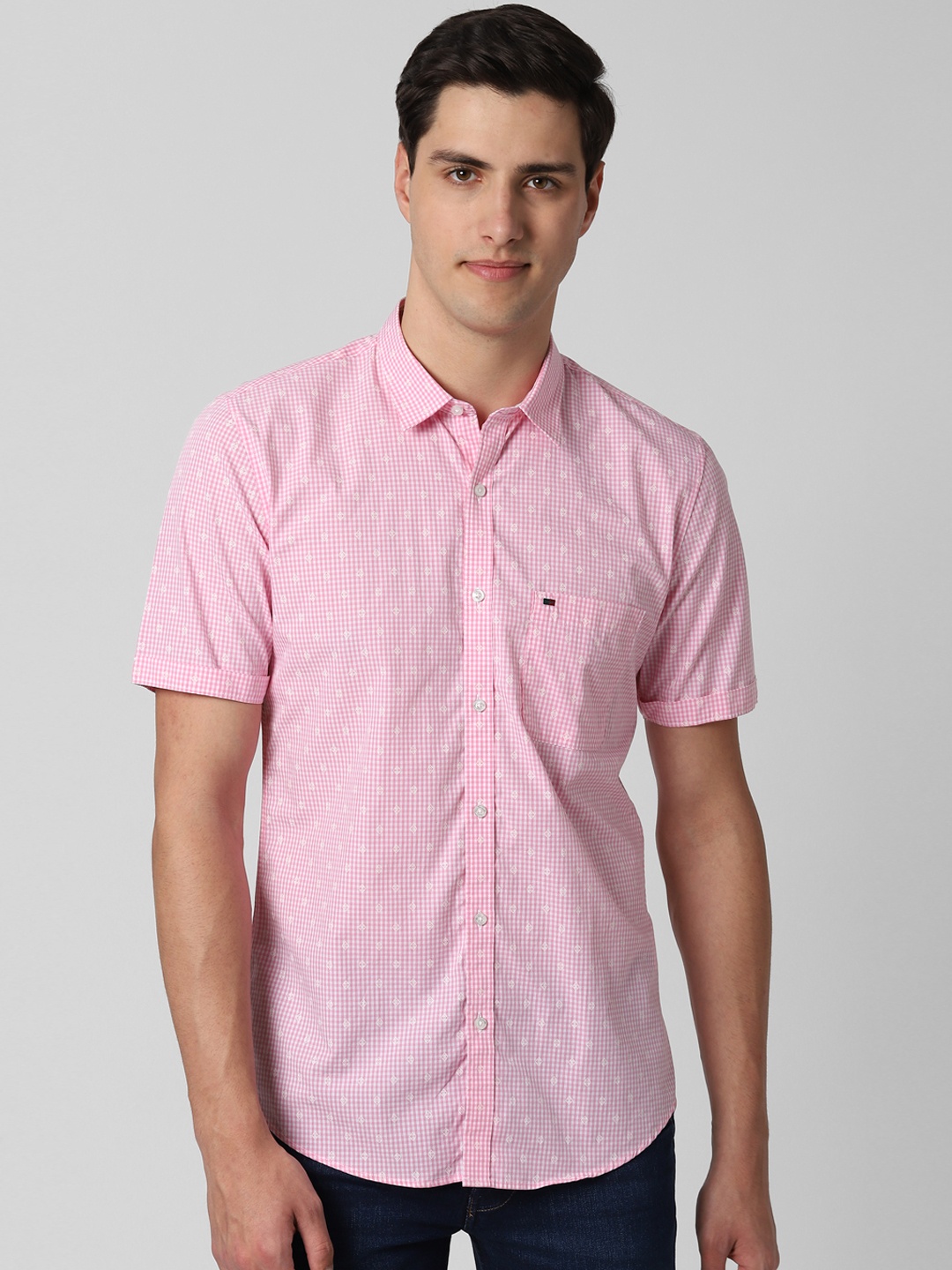 

Peter England Casuals Men Pink & White Slim Fit Checked Casual Shirt