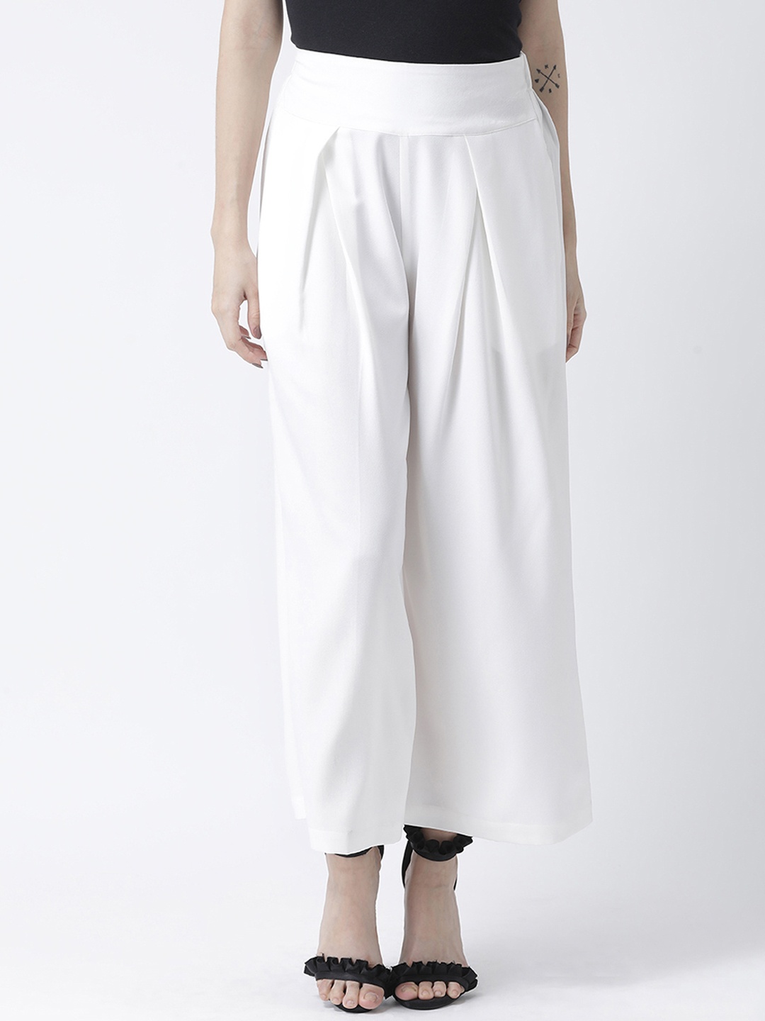 

KASSUALLY Women White Regular Fit Solid Regular Trousers