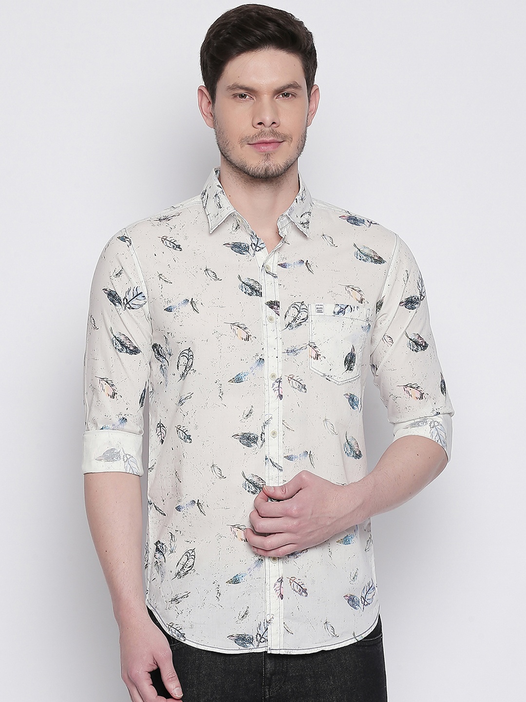

Mufti Men Off-White & Blue Slim Fit Printed Casual Shirt