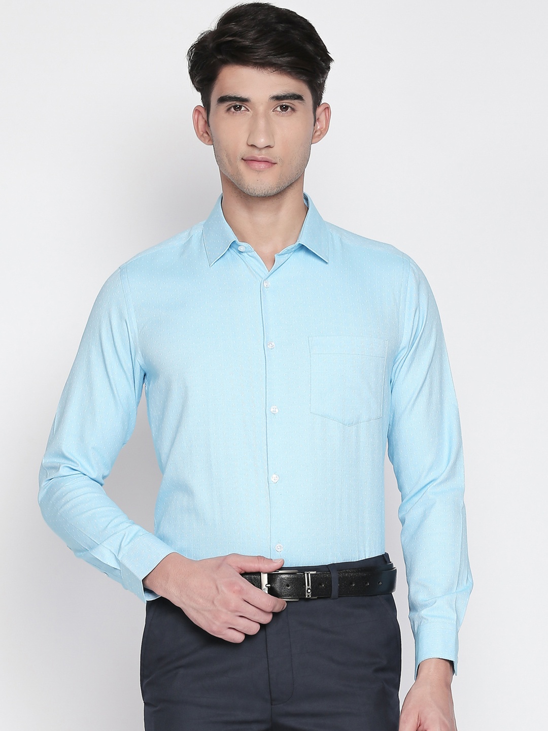 

RICHARD PARKER by Pantaloons Men Blue Slim Fit Solid Formal Shirt