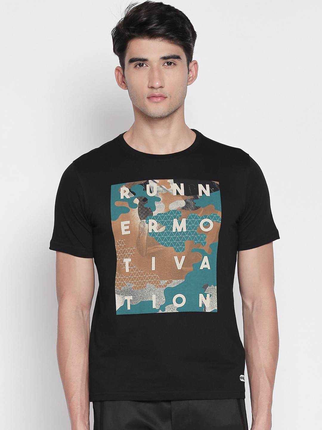 

Ajile by Pantaloons Men Black Printed Slim Fit Round Neck T-shirt
