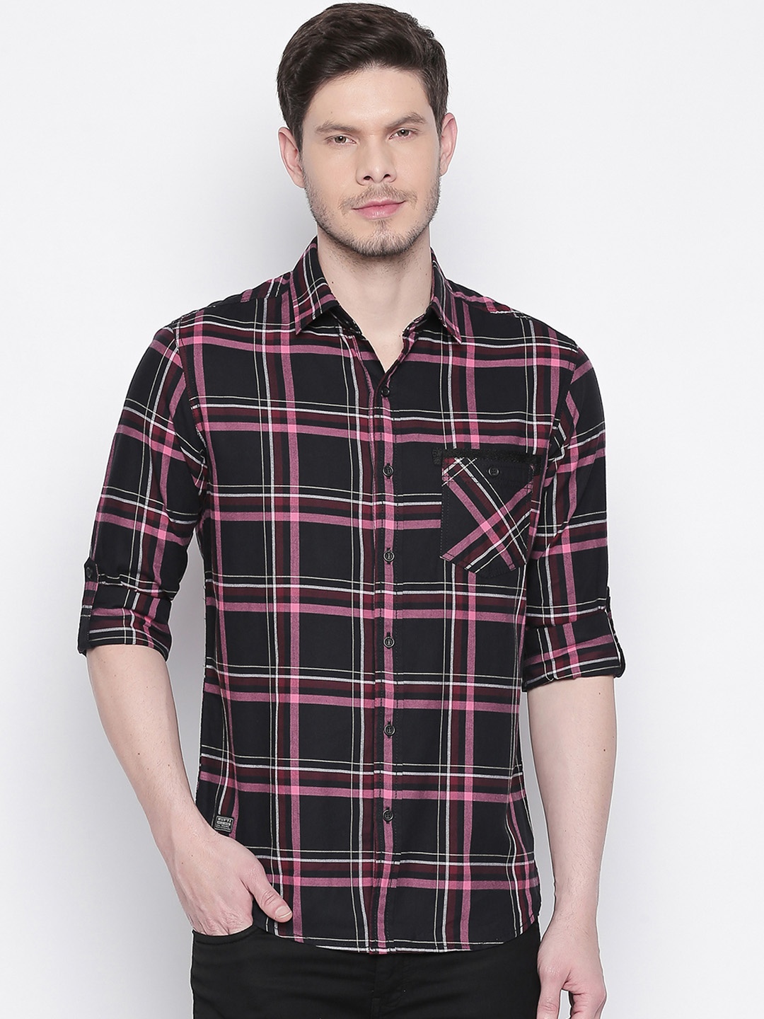 

Mufti Men Black & Pink Slim Fit Checked Casual Shirt