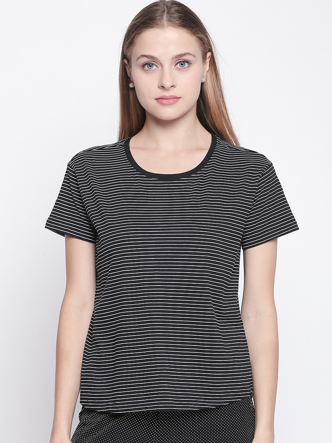 

Dreamz by Pantaloons Women Black & White Round Neck Lounge T-shirt 8905172001967