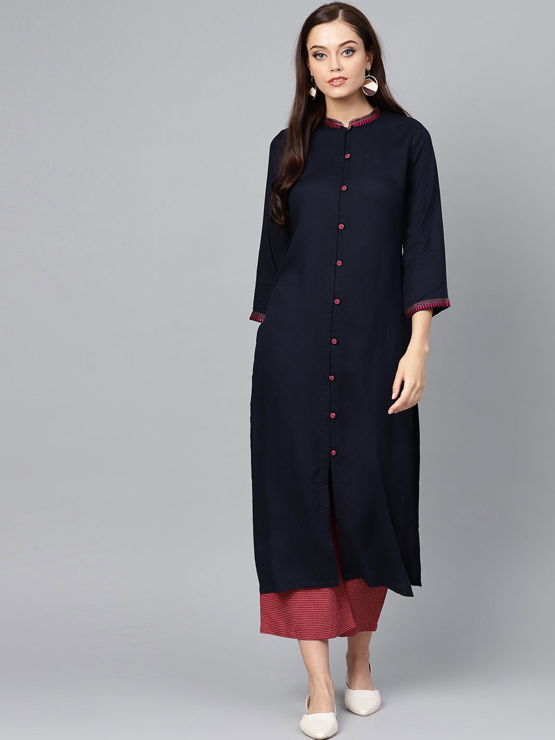 

Indo Era Women Navy Blue Solid Straight Kurta