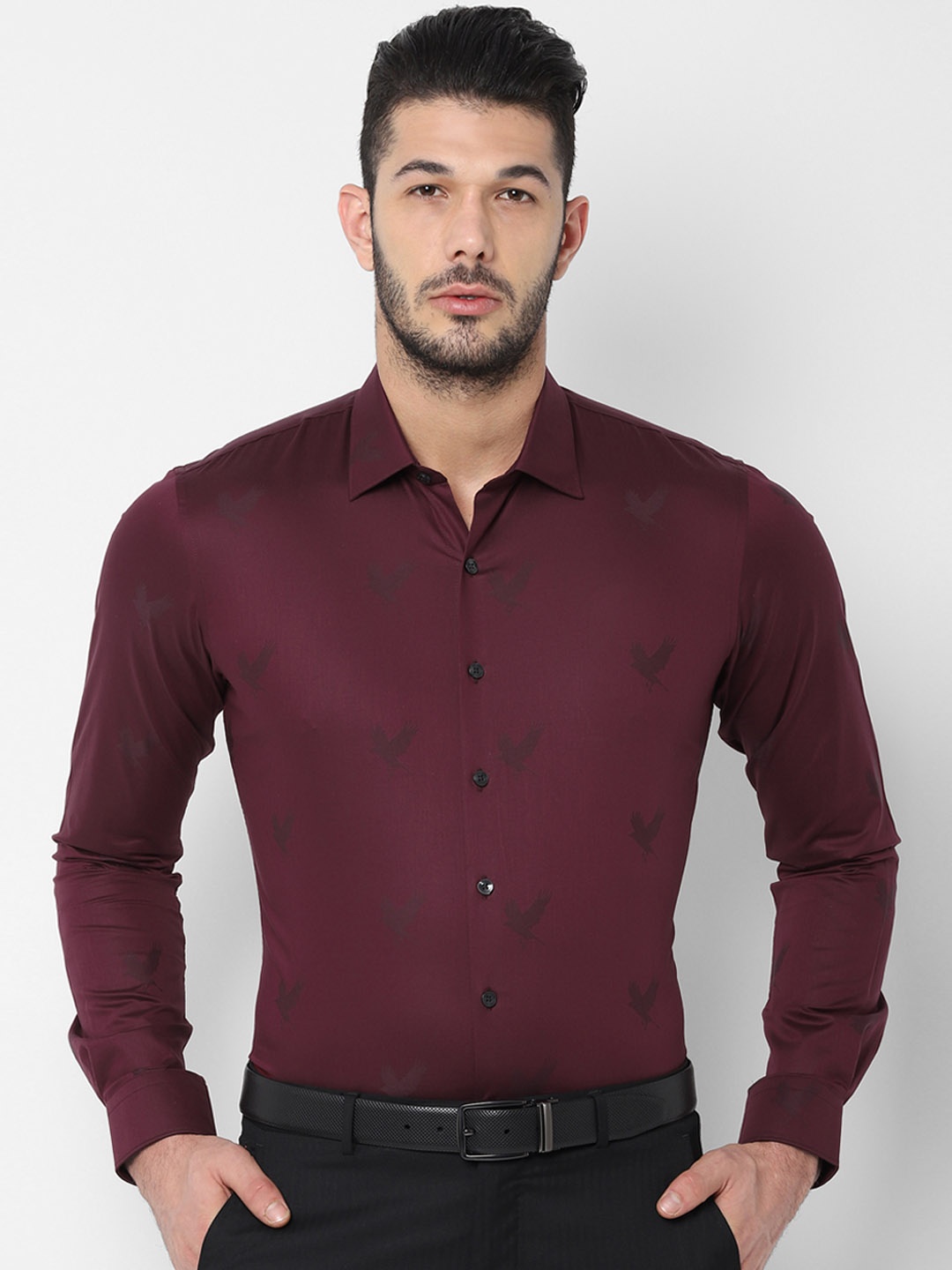 

SIMON CARTER LONDON Men Burgundy Regular Fit Printed Formal Shirt