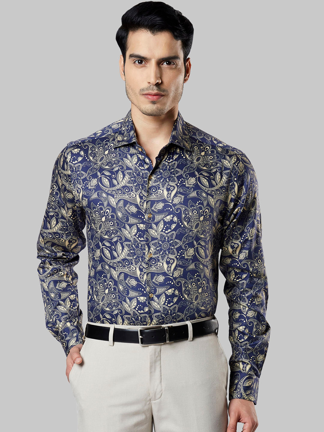 

Raymond Men Blue & Beige Regular Fit Printed Formal Shirt