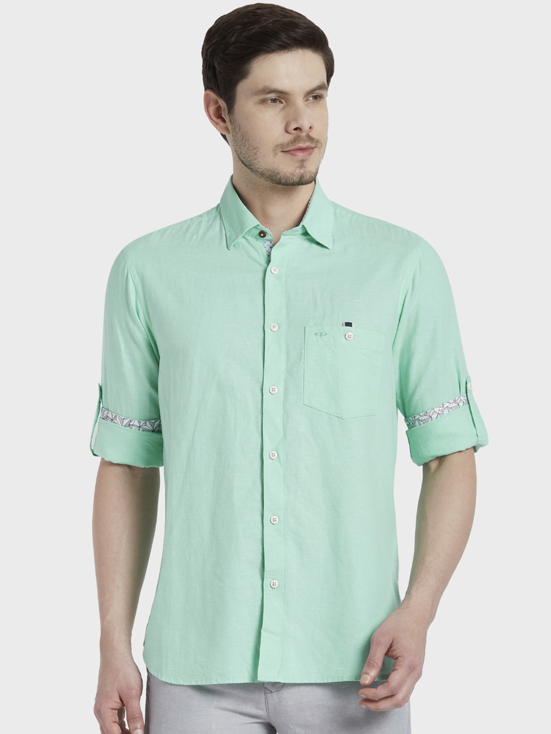 

ColorPlus Men Green Tailored Fit Solid Casual Shirt