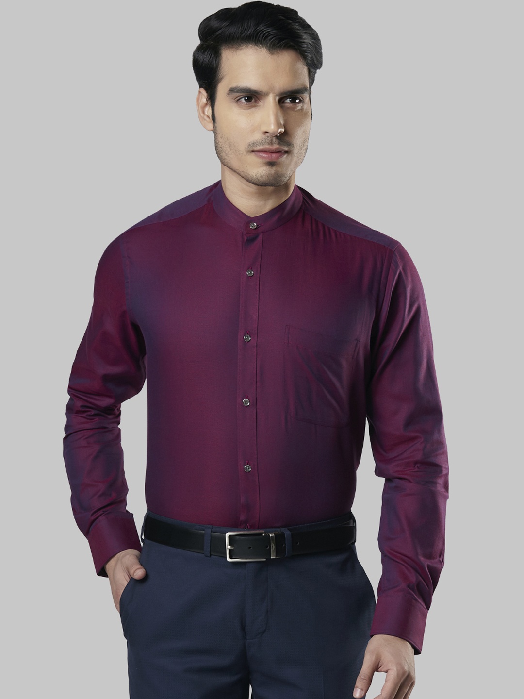 Raymond Men Violet Regular Fit Solid Formal Shirt