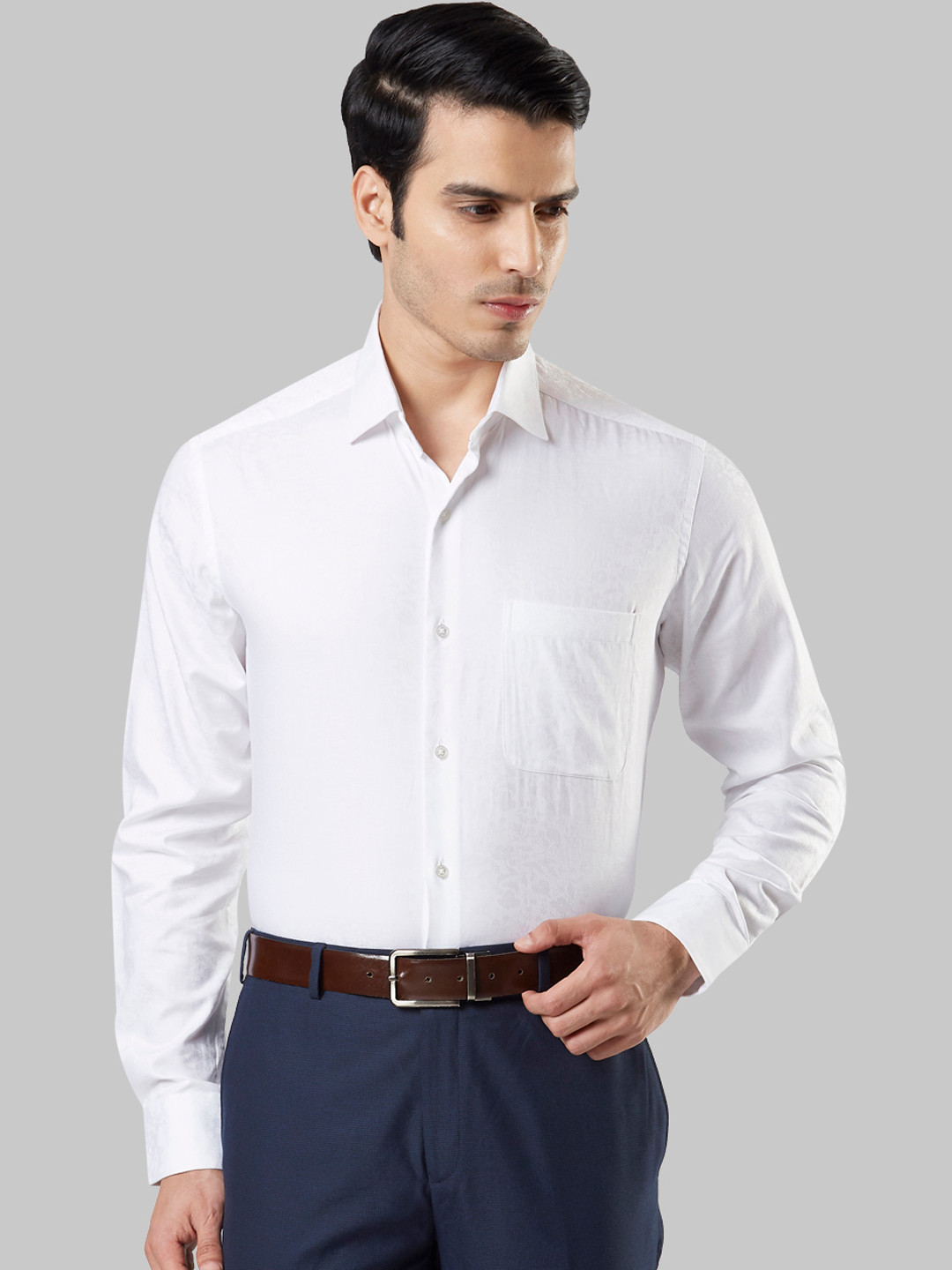 

Raymond Men White Regular Fit Solid Formal Shirt