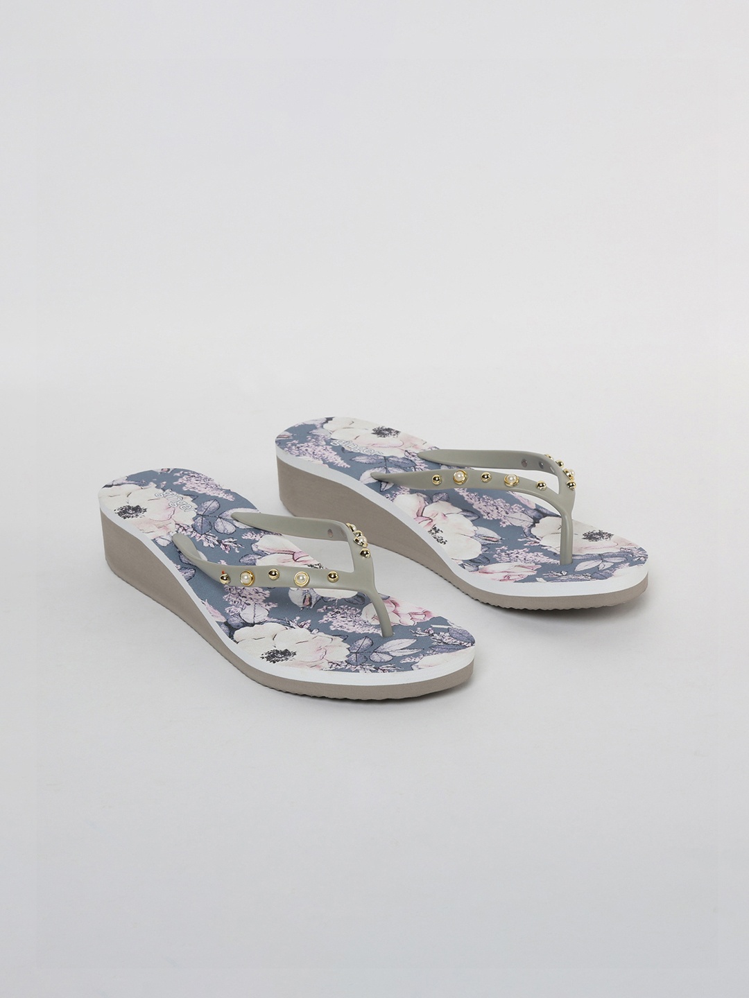 

Ginger by Lifestyle Women Grey & Off-White Embellished Heeled Thong Flip-Flops