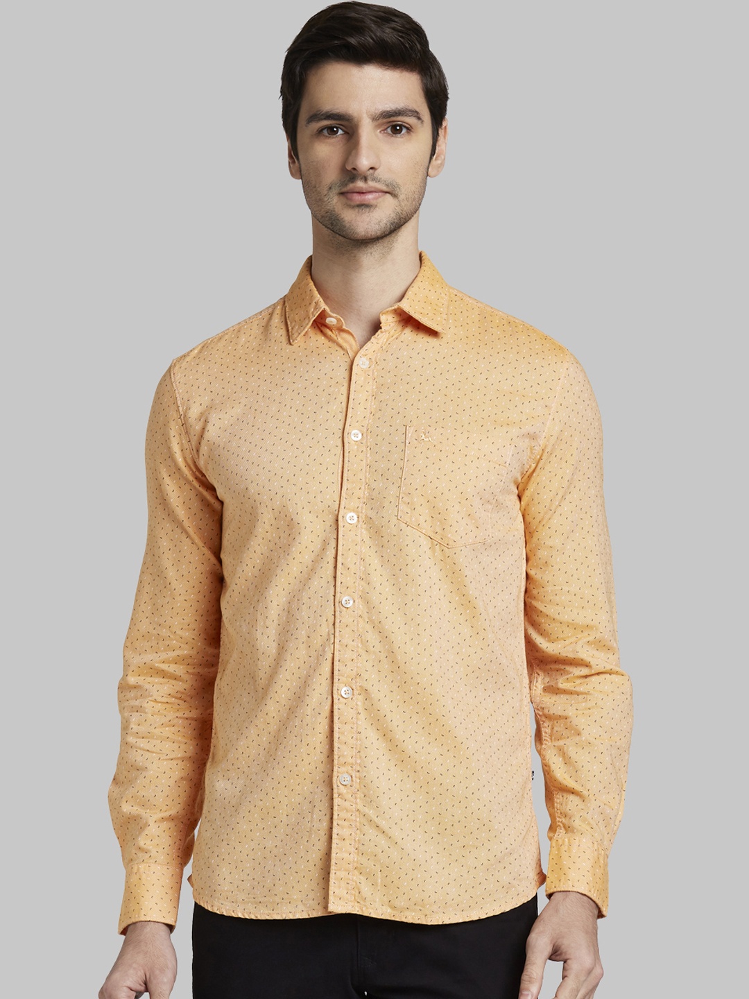 

Parx Men Orange & Black Slim Fit Printed Casual Shirt