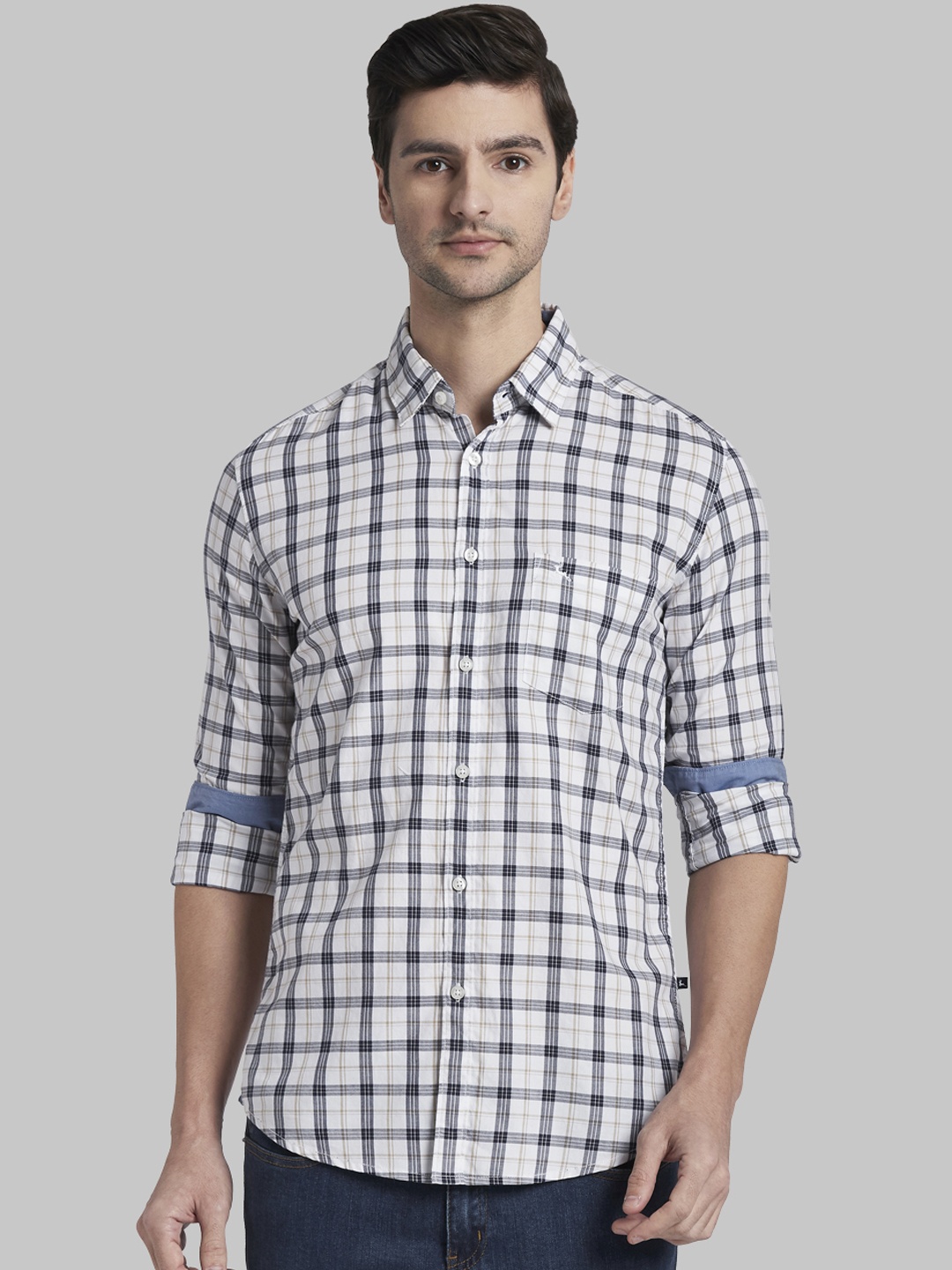 

Parx Men White & Blue Slim Fit Checked Casual Shirt