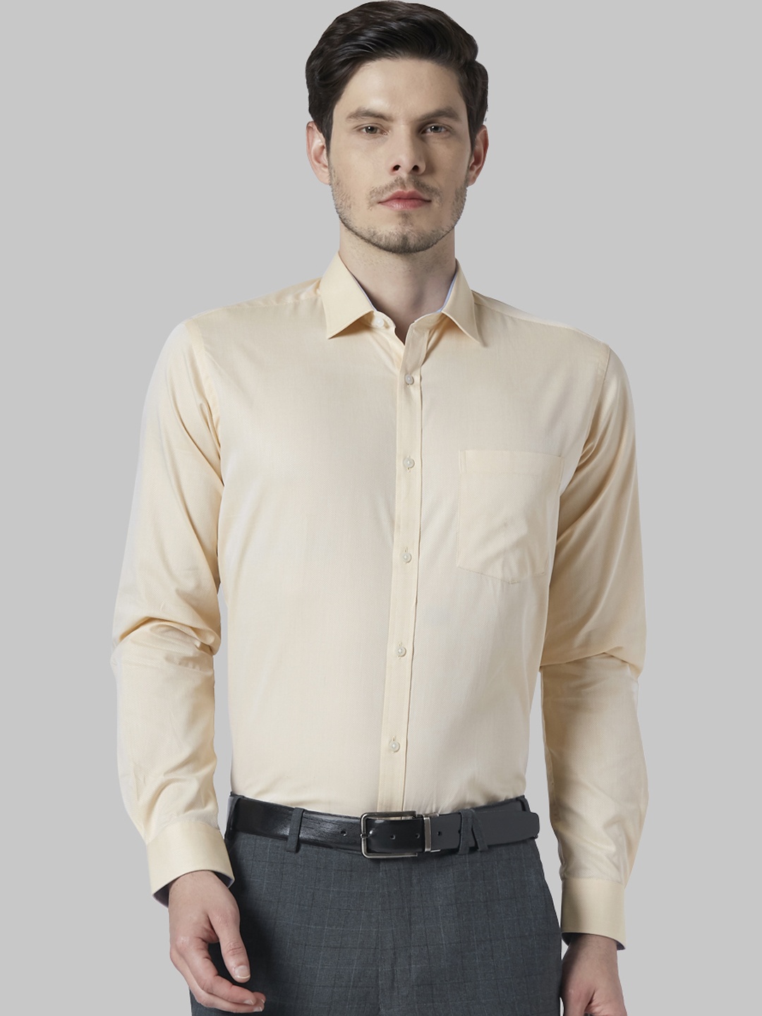 

Park Avenue Men Yellow Slim Fit Solid Formal Shirt