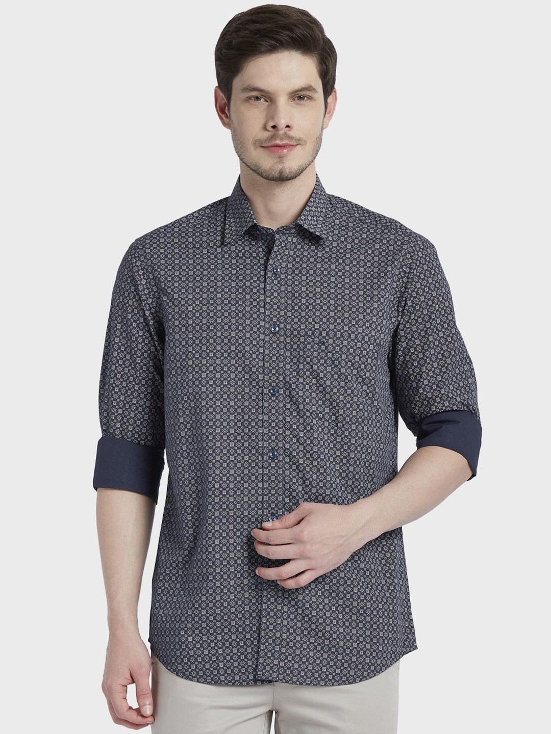 

ColorPlus Men Blue & Brown Tailored Fit Printed Casual Shirt