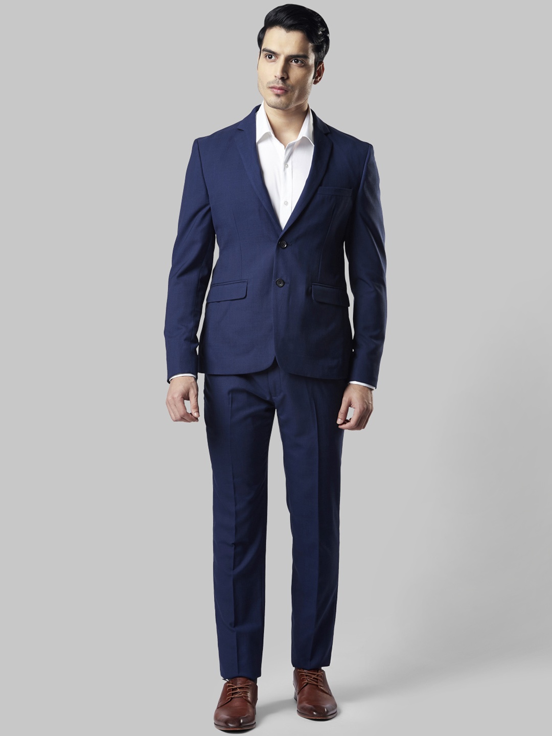 

Raymond Men Blue Solid Slim-Fit Single-Breasted Formal Suit