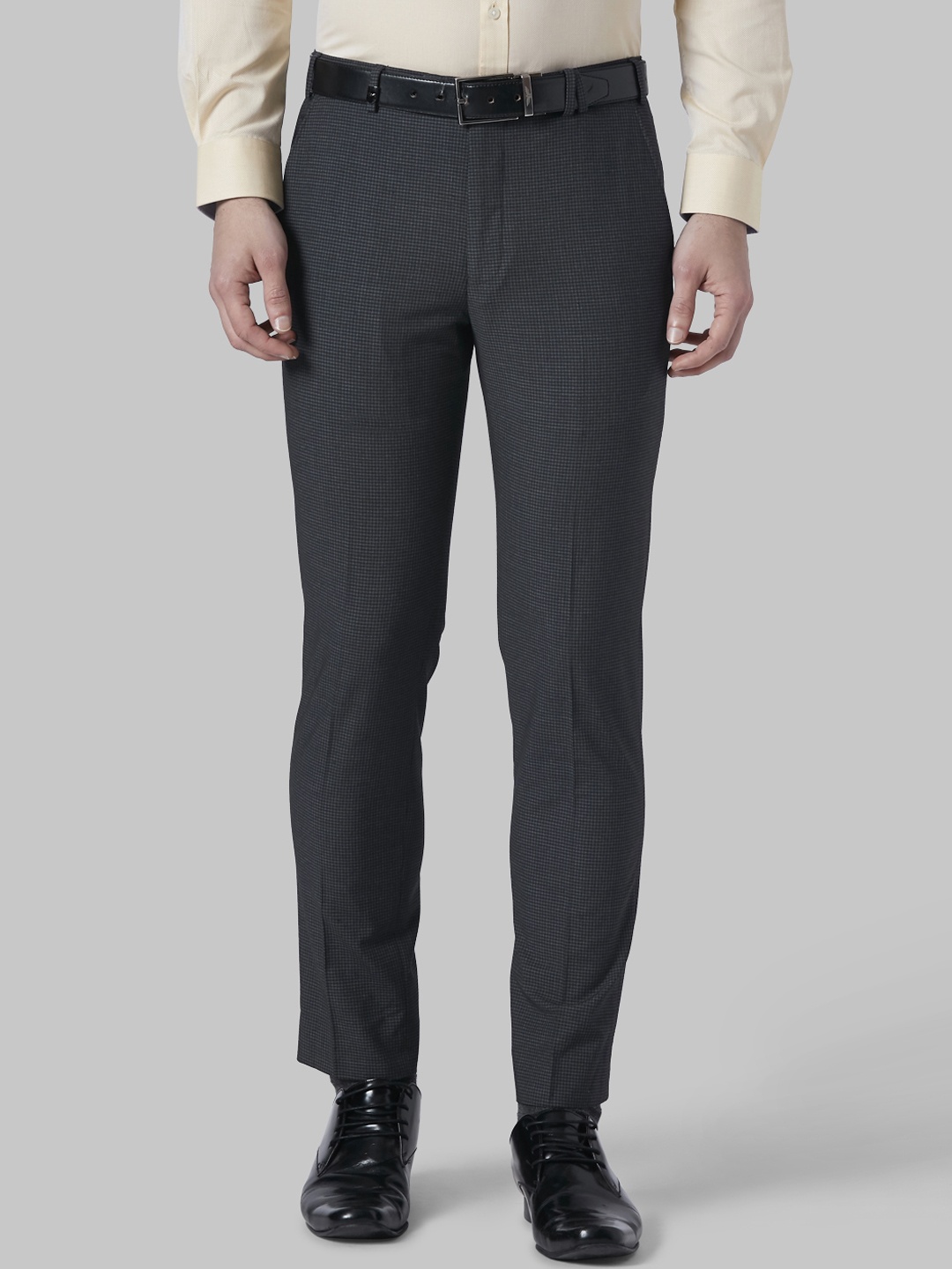 Park Avenue Men Grey Regular Fit Checked Formal Trousers