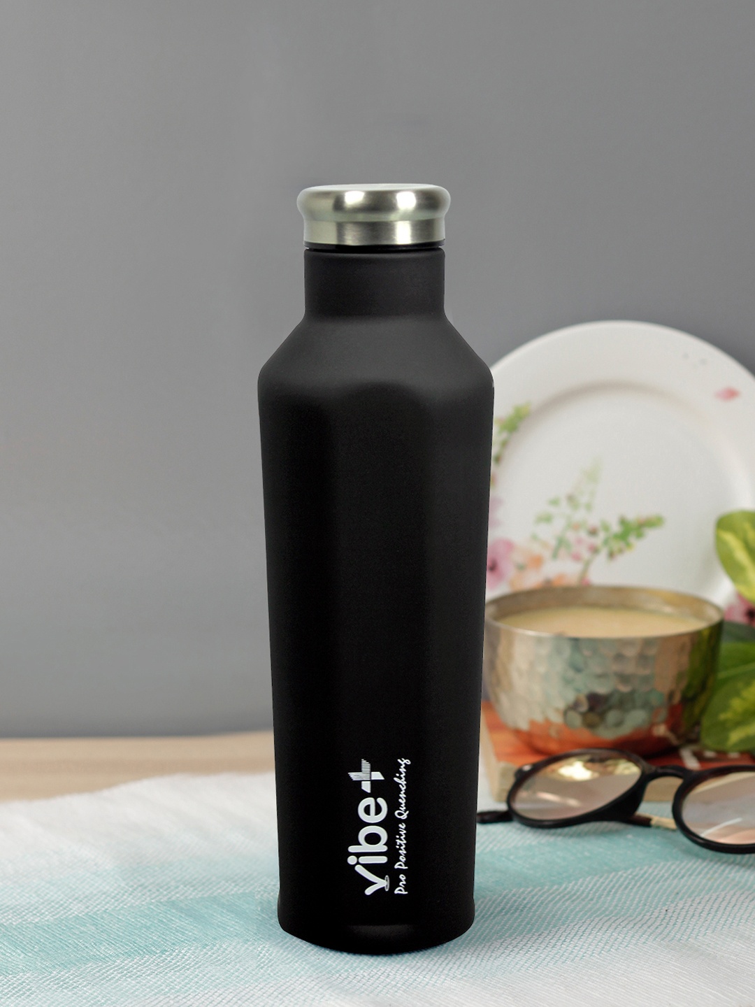 

Vibe Plus Unisex Black Solid Double Wall Stainless Steel Water Bottle 500ml