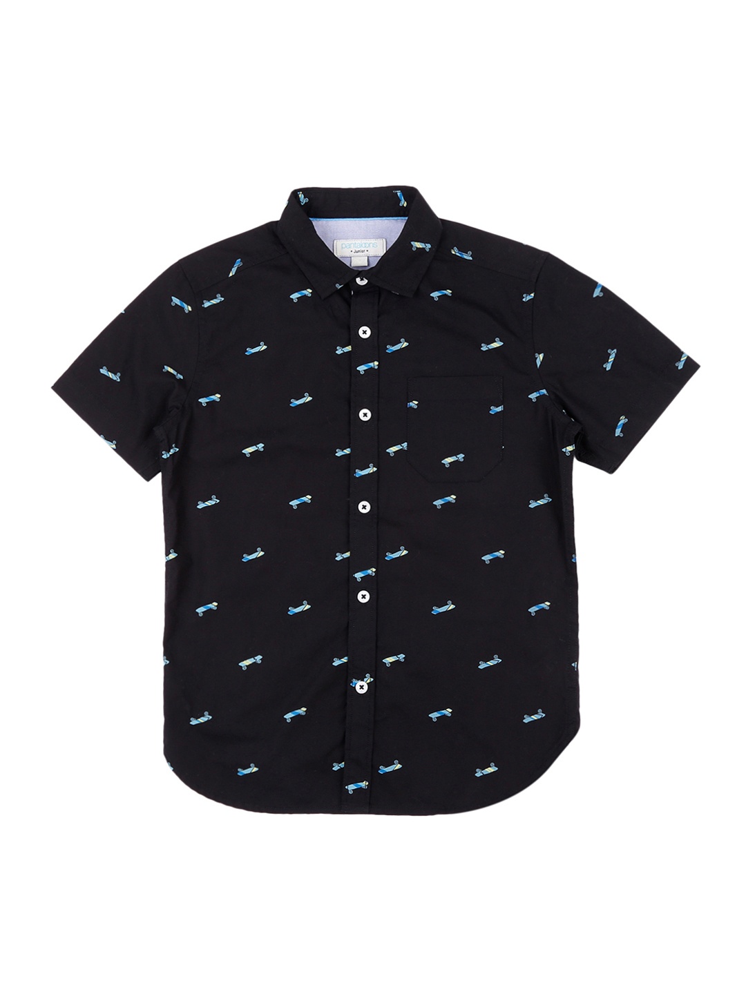 

Pantaloons Junior Boys Black Regular Fit Printed Casual Shirt