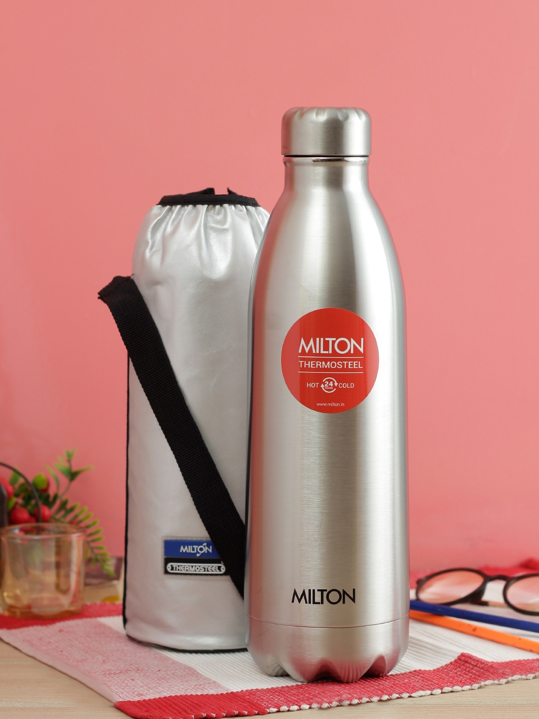 Milton Unisex Silver-Toned Solid Thermosteel Hot & Cold DUO DLX 1500 Water Bottle1500 ml