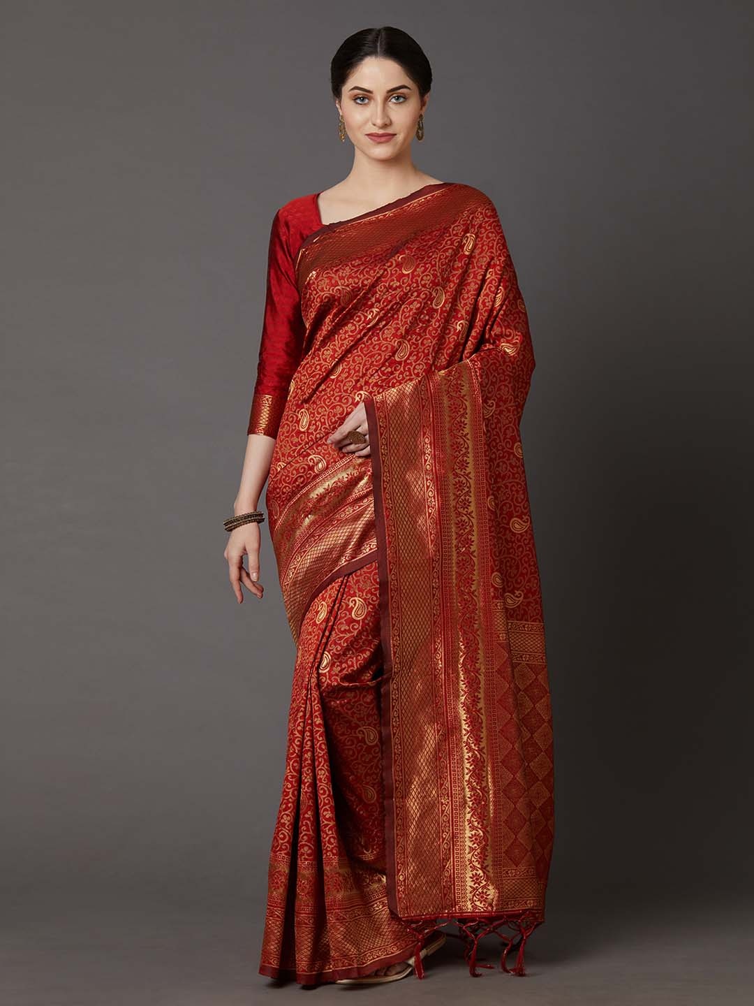 

Mitera Maroon & Gold-Toned Silk Blend Woven Design Banarasi Saree