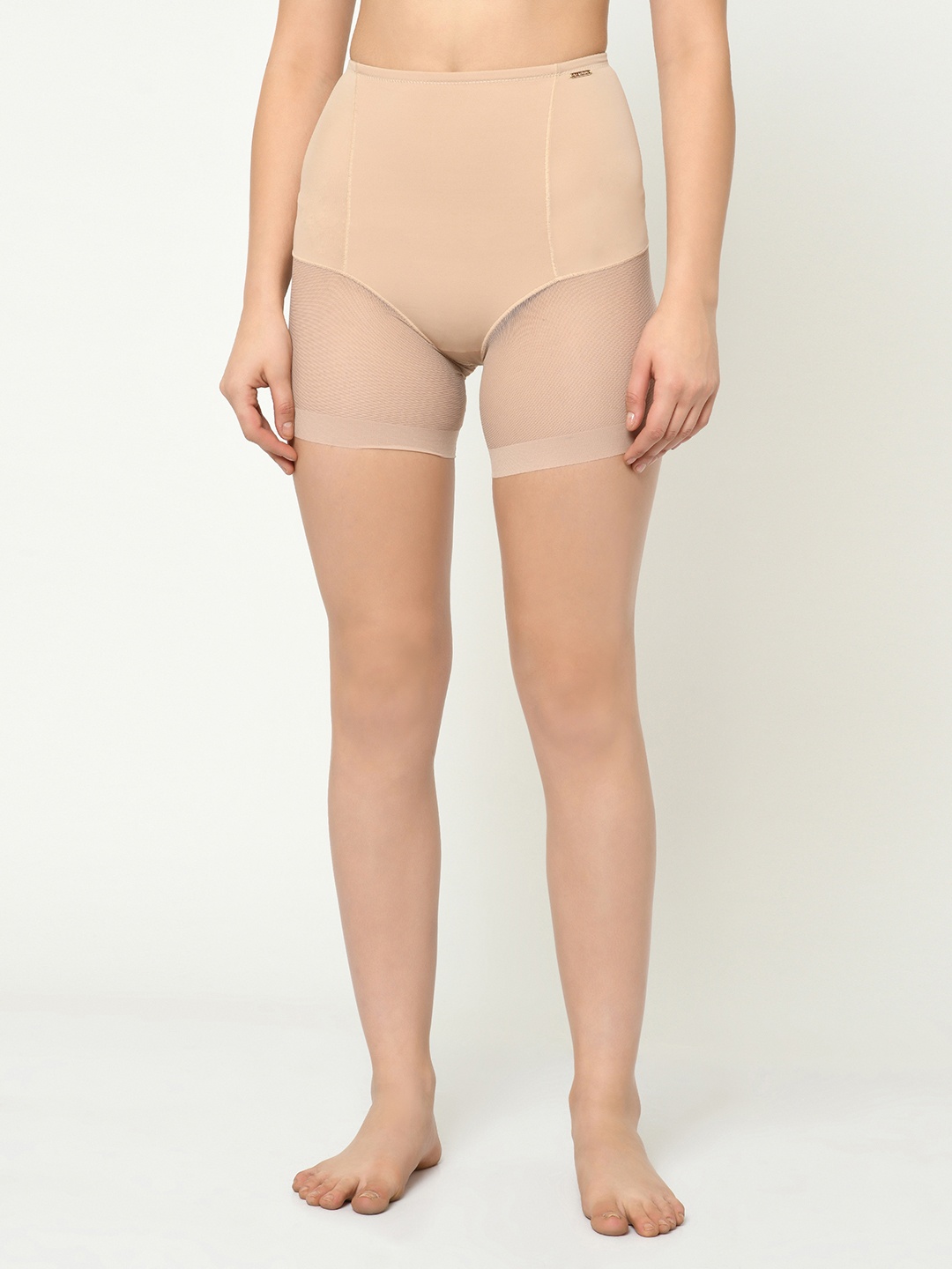 

Da Intimo Women Beige Solid Medium Control Thigh Shaper DIA-195