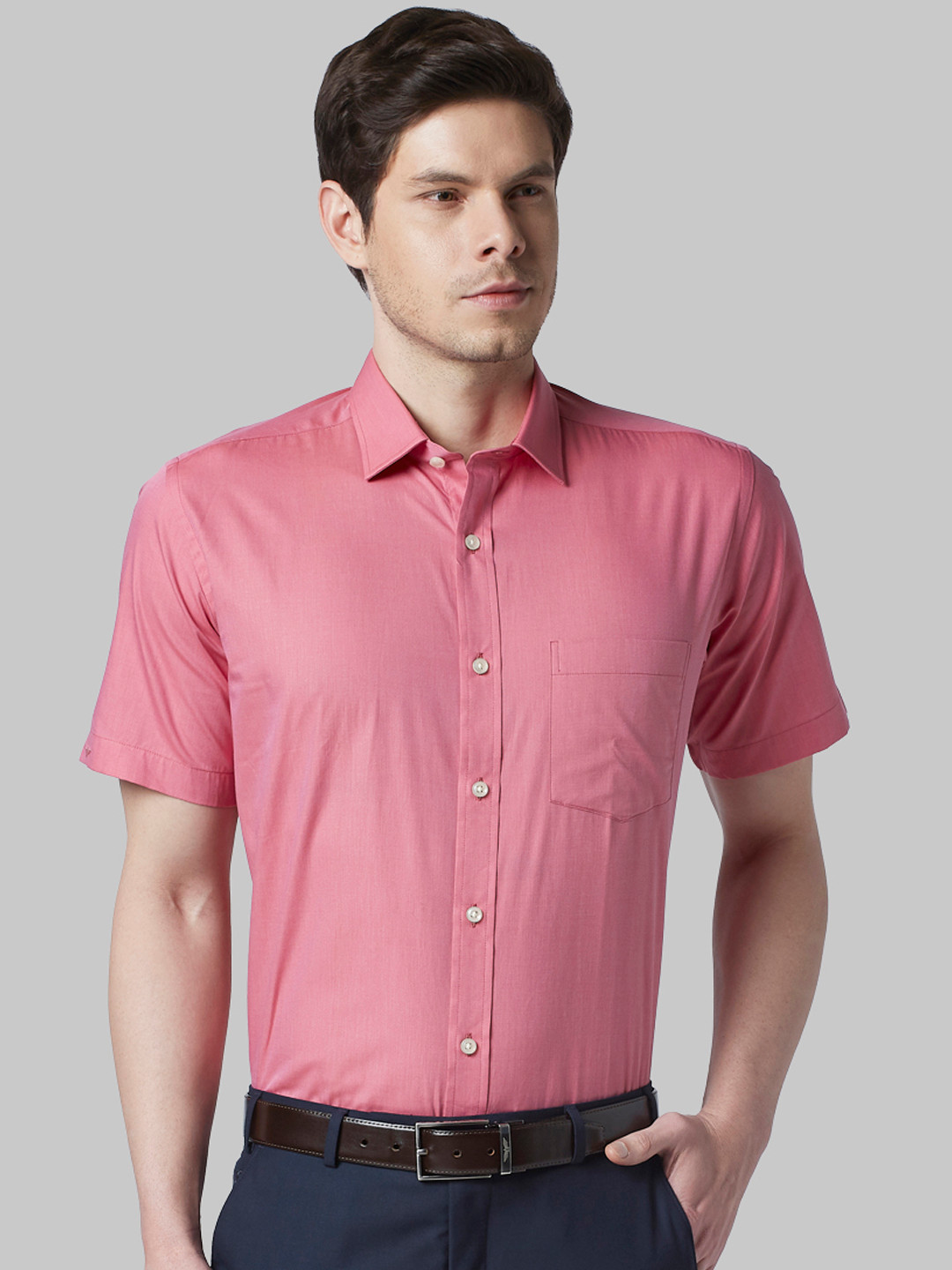 

Park Avenue Men Red Regular Fit Solid Formal Shirt