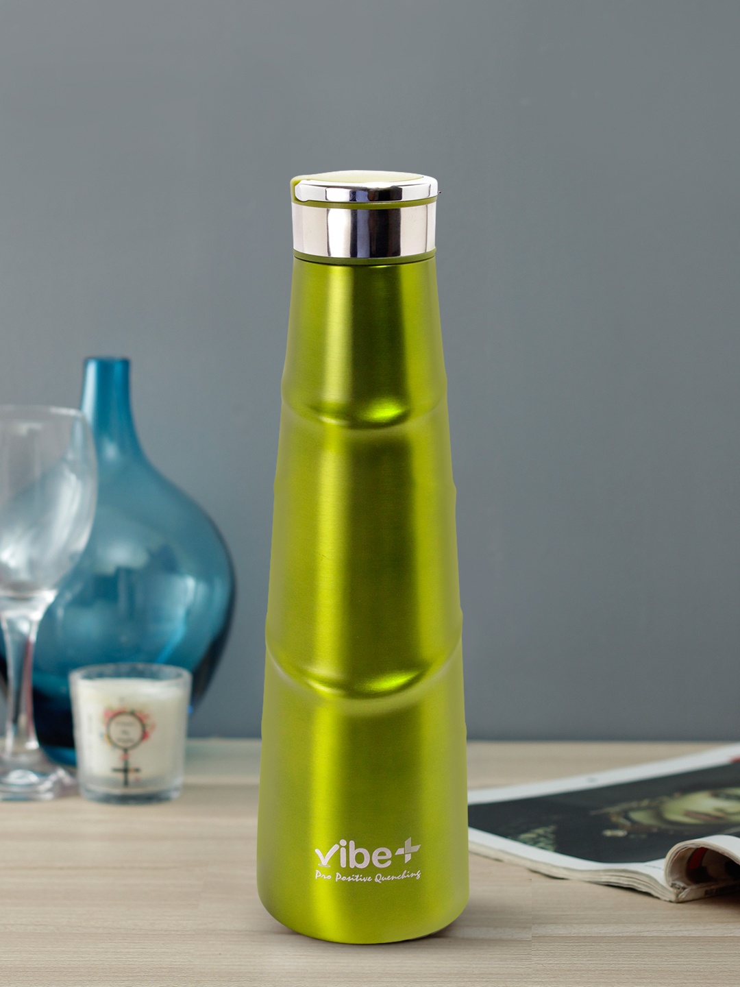 

Vibe Plus Unisex Green & Steel-Toned Double Wall Stainless Steel Water Bottle 500 ml