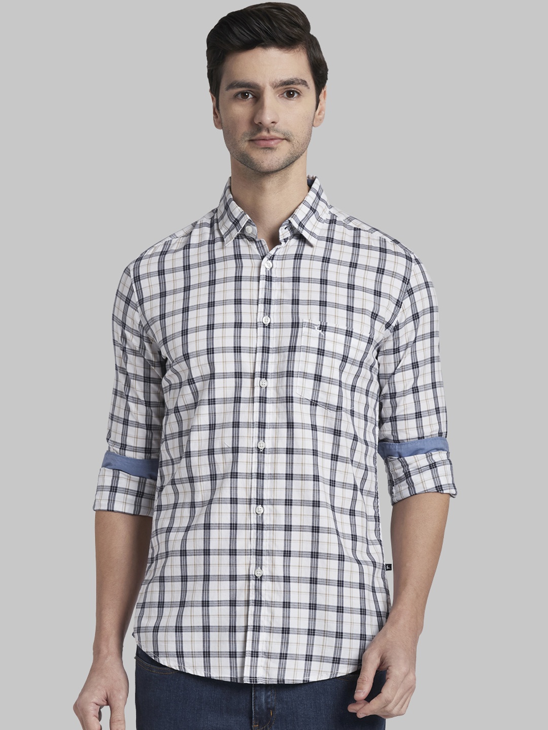 

Parx Men White & Blue Slim Fit Checked Casual Shirt