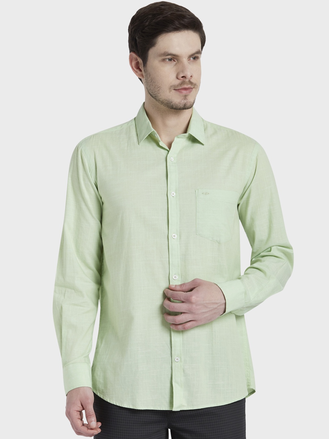 

ColorPlus Men Green Tailored Fit Solid Casual Shirt