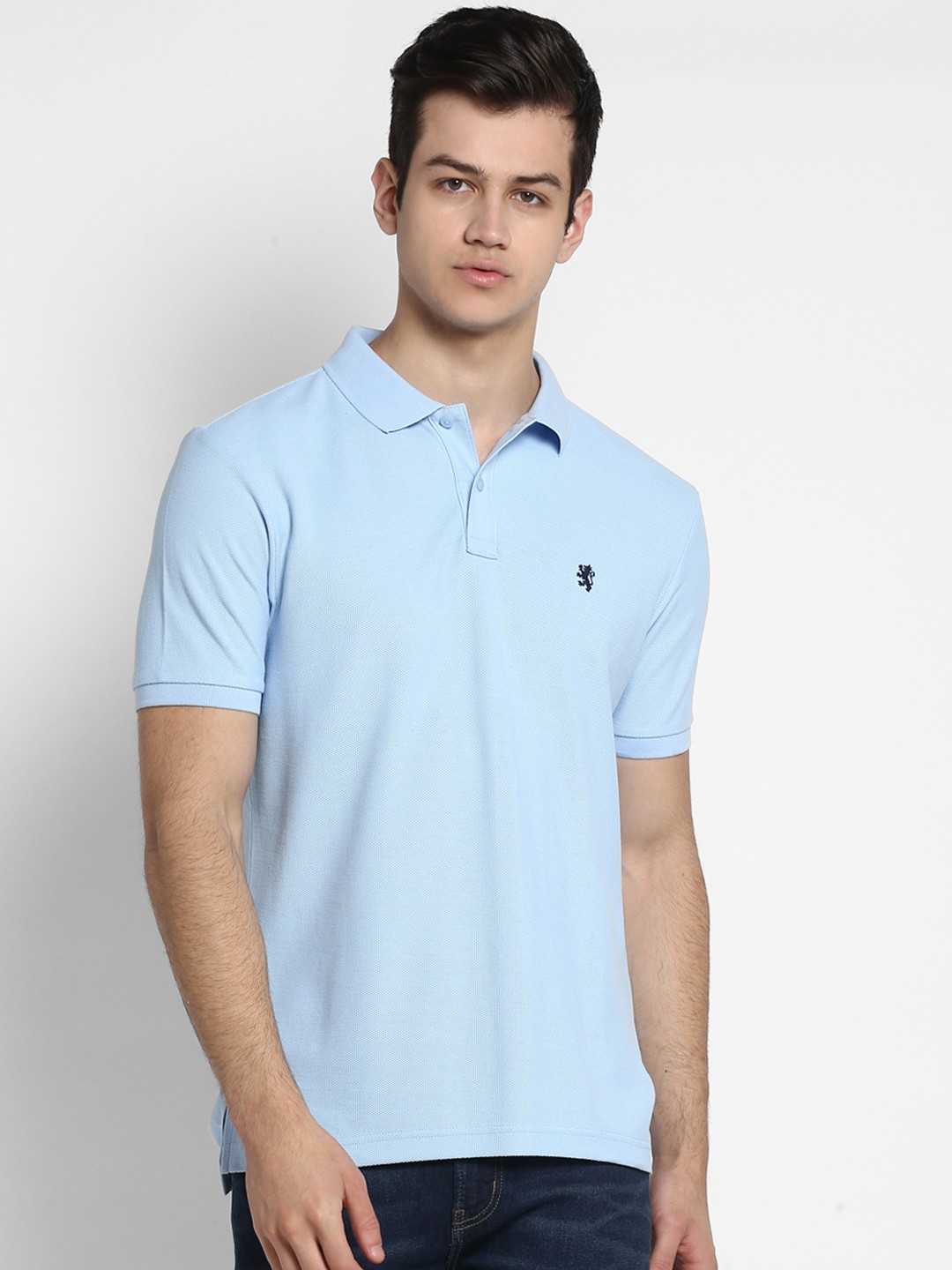 

Red Tape Men Turquoise Blue Solid Polo Collar T-shirt