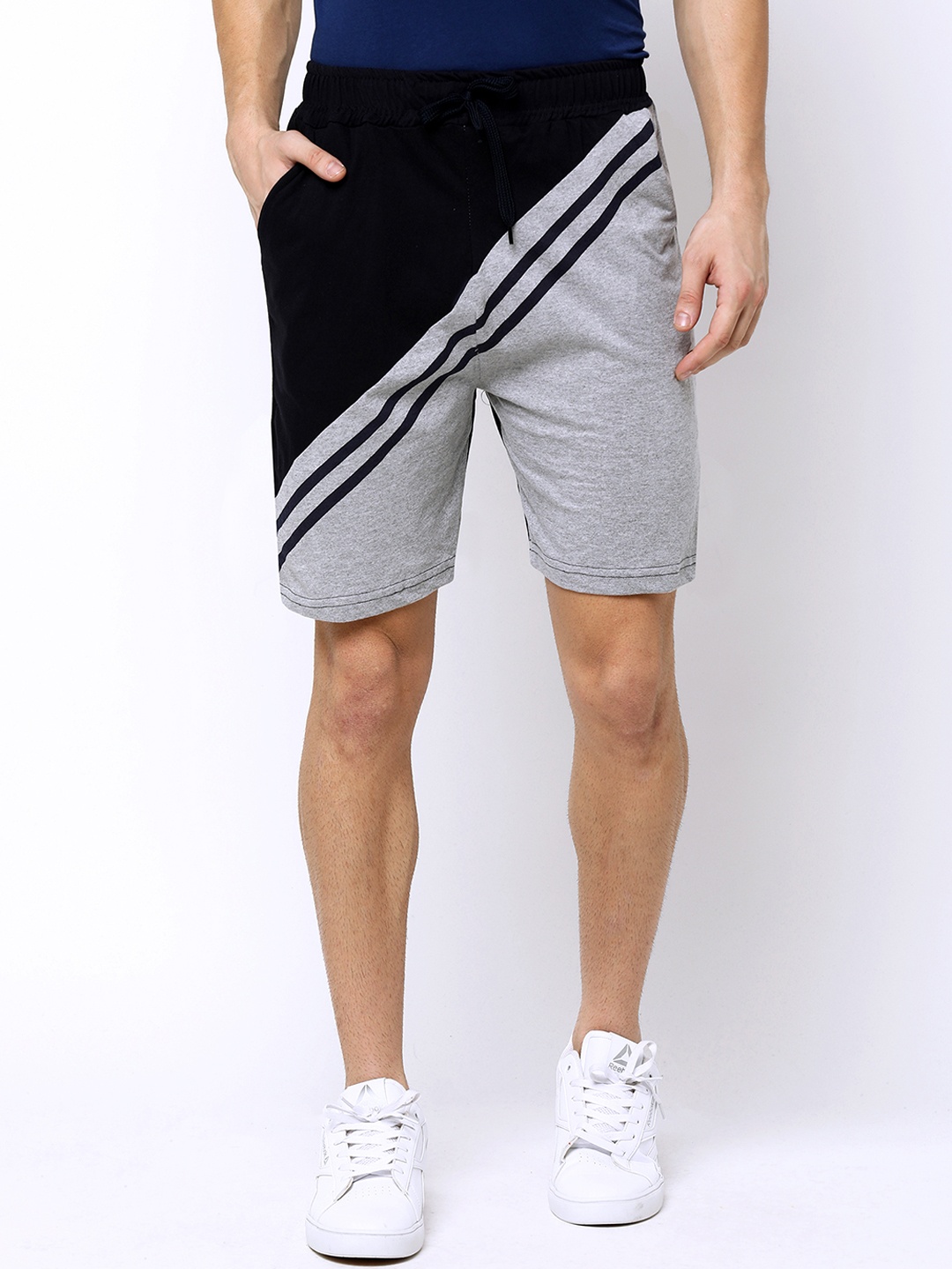 Maniac Men Black Colourblocked Slim Fit Regular Shorts
